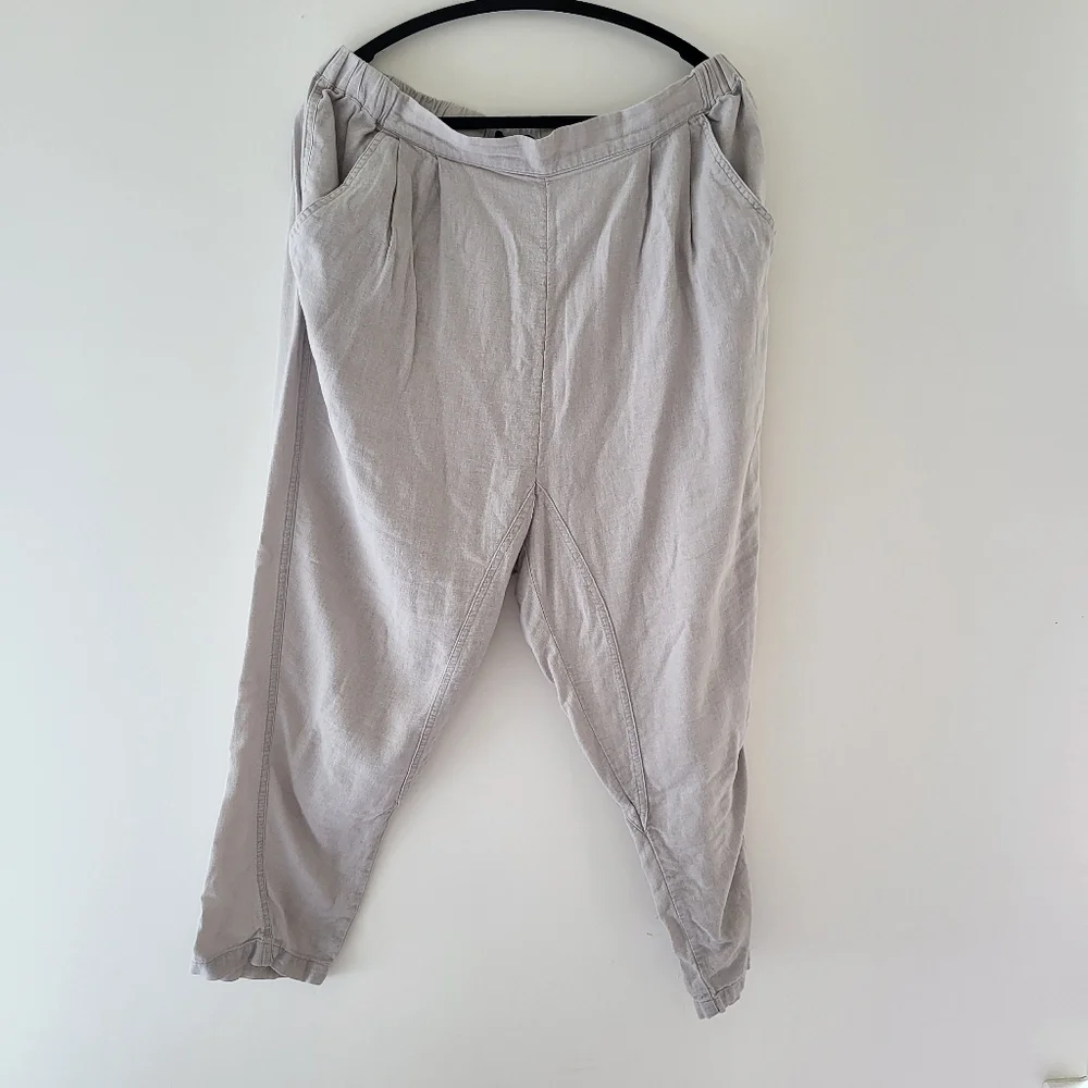BDG Linen Rayon Relaxed Fit Pant